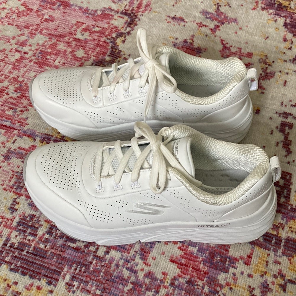 Skechers Performance Ultra Go sneakers